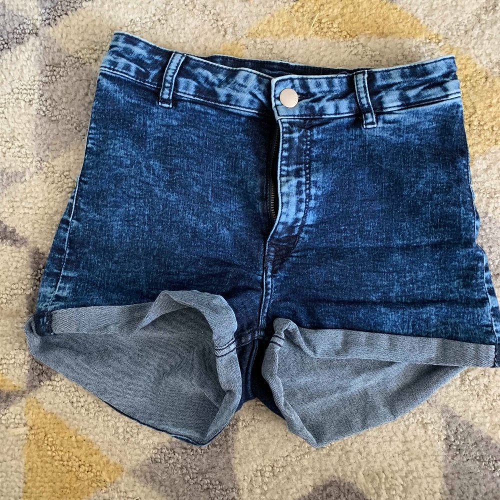 H&M high waisted jean shorts